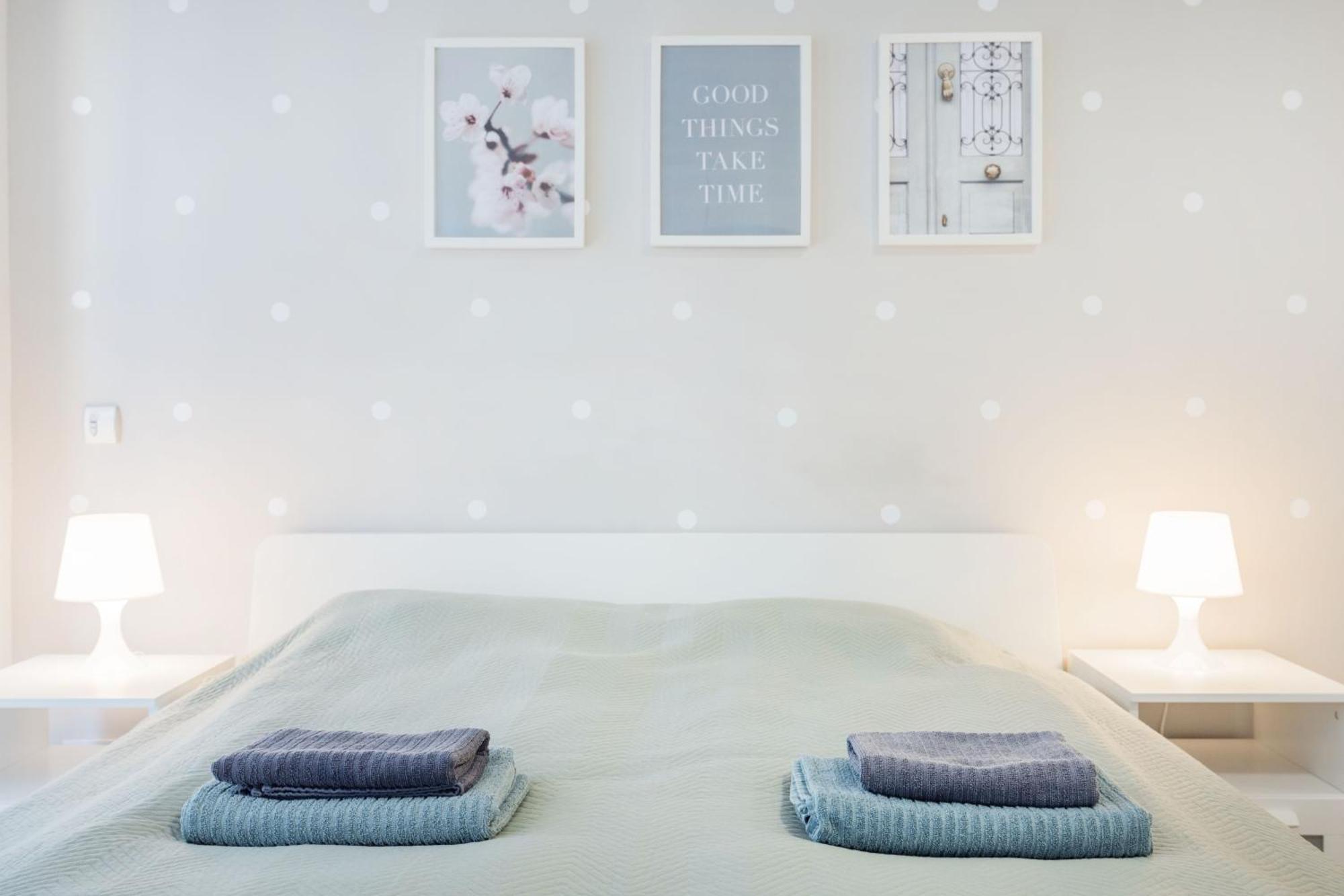 ブダペストThe Chic Crib With Balconyアパートメント エクステリア 写真